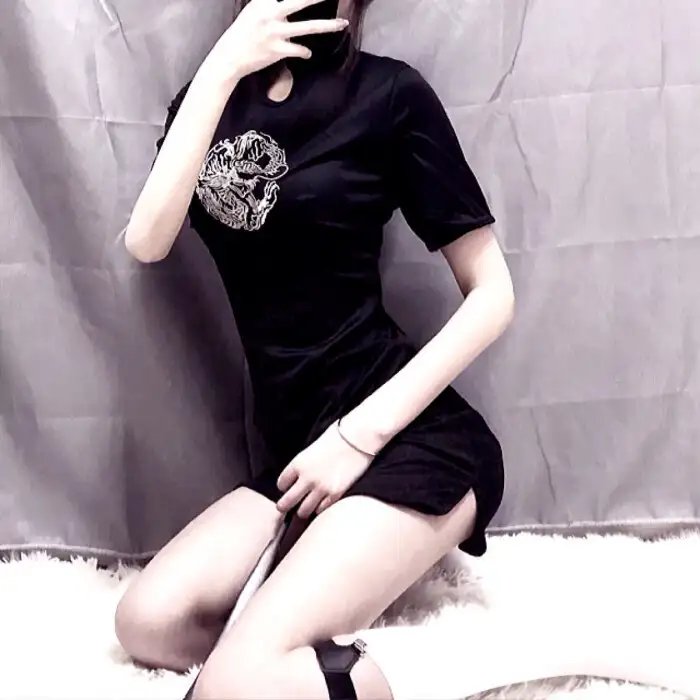 破门而入